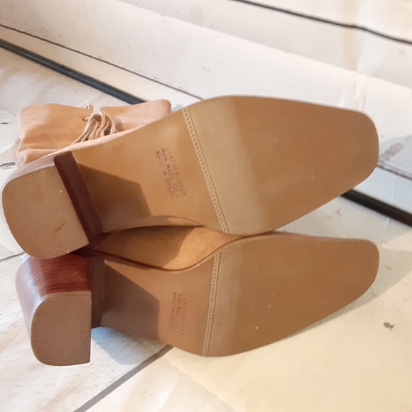 COPY - HOKUS POKUS WORN ONCE "CUERVO" LEATHER BOOTS - Picture 5 of 5